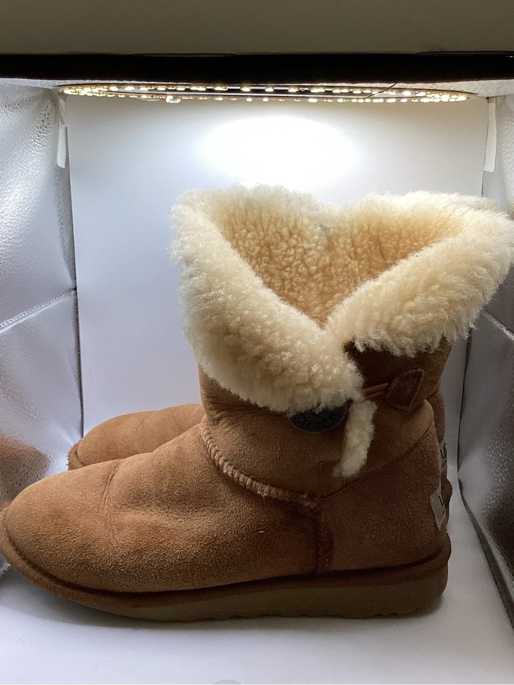 UGG Classic Short Suede Shearling Boots - Chestnut